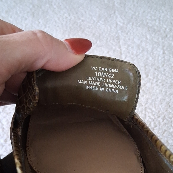 New In Box Vince Camuto Olive Loafers for Women - Picture 7 of 8